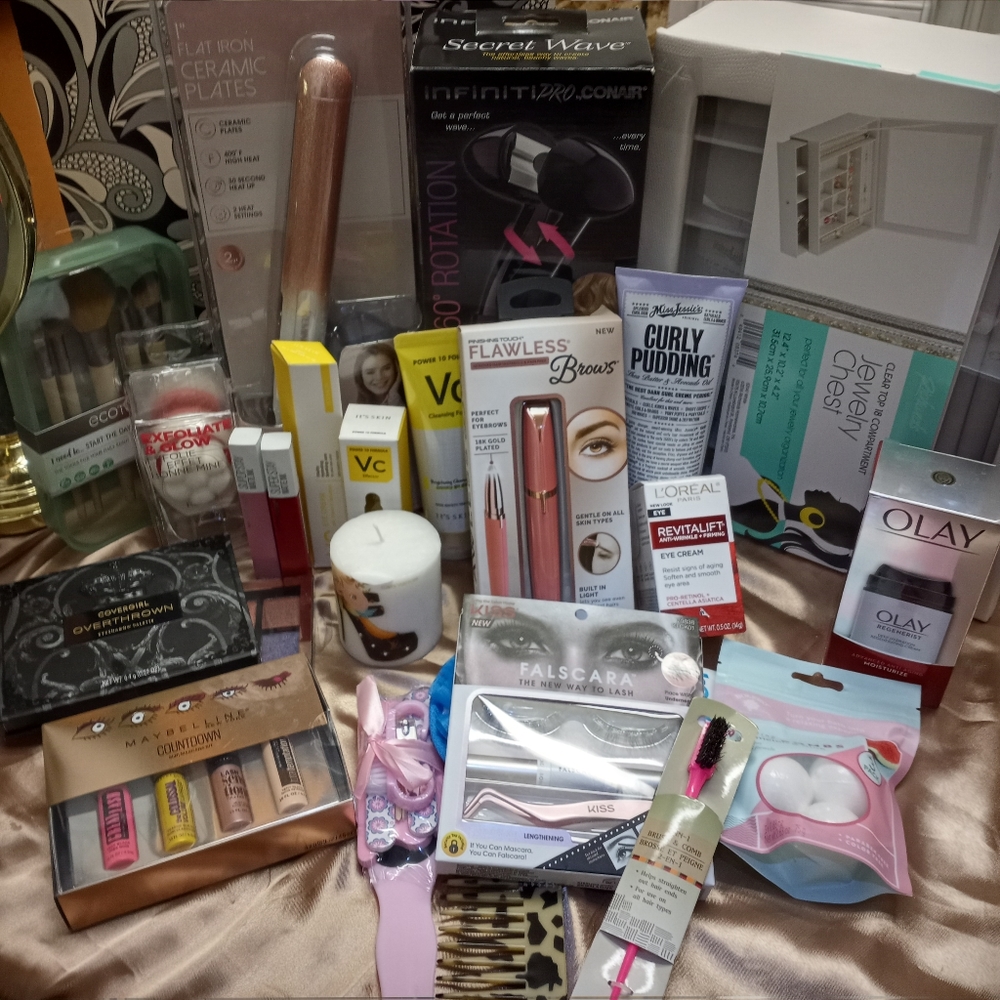 GIFT BUNDLE BAG and they are amazing ❤